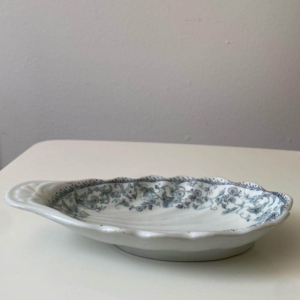 Ornate Blue Floral Shell Ceramic Dish - Picture 8 of 14